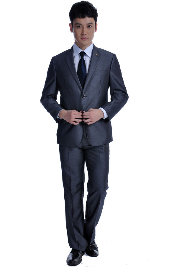 岳赣暖 视觉与舞美负责人